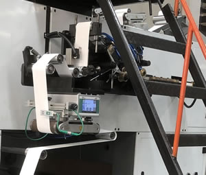 HANDLE MAKING UNIT